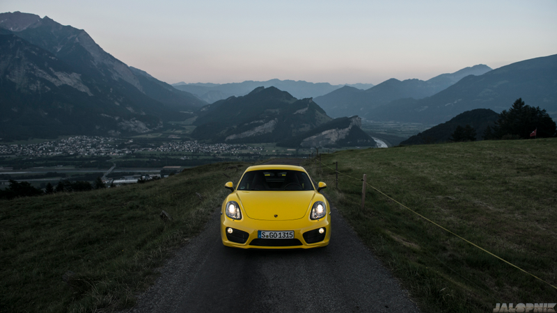 Illustration for article titled The Most Gorgeous Photos Of A Porsche Cayman You Will Ever See
